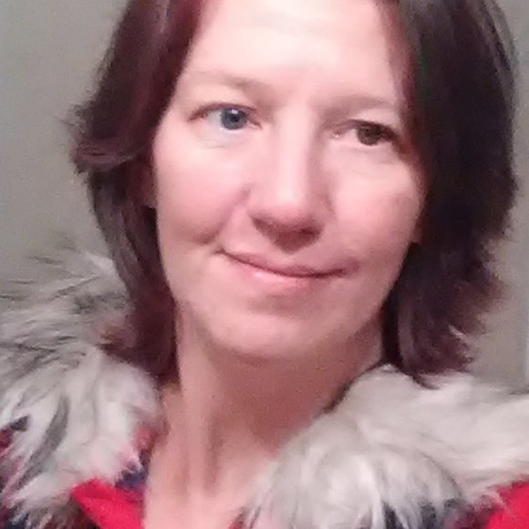 Meet your Posher, Meredith - Picture 1 of 12